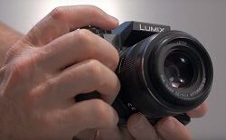 LUMIX　DMC-G7